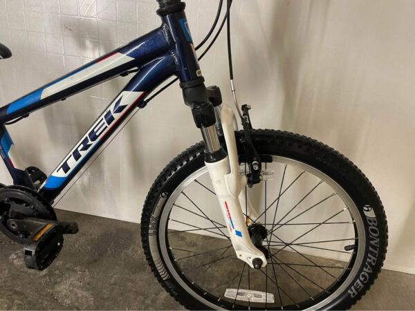 Trek MT60 - Image 2