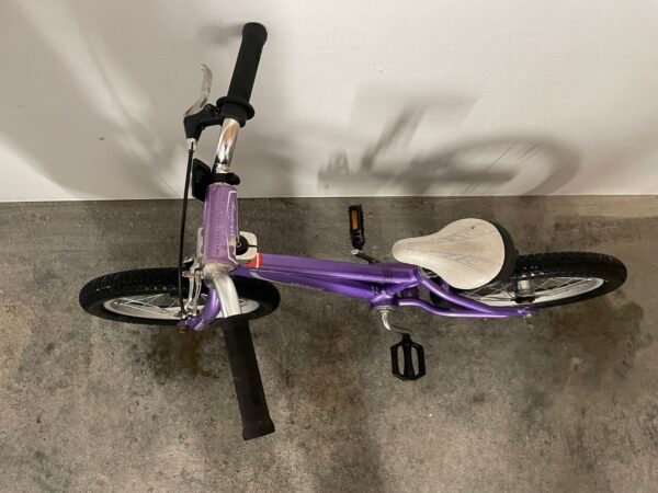 Specialized Hotrock 16 - Image 2