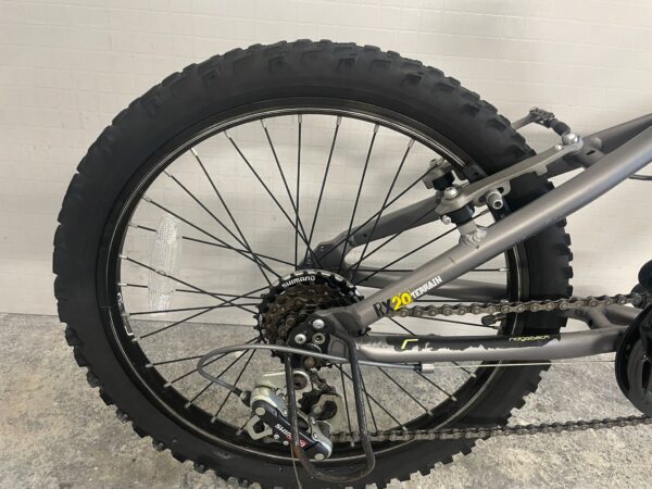 Ridgeback MX20 - Image 8